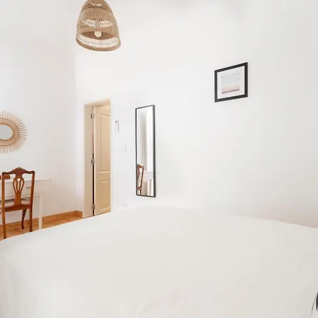 Bica Cozy Apartment Lisbon Exterior photo