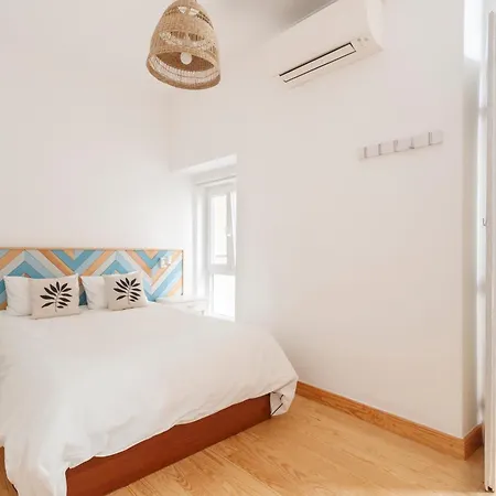 Bica Cozy Apartment Lisbon Exterior photo